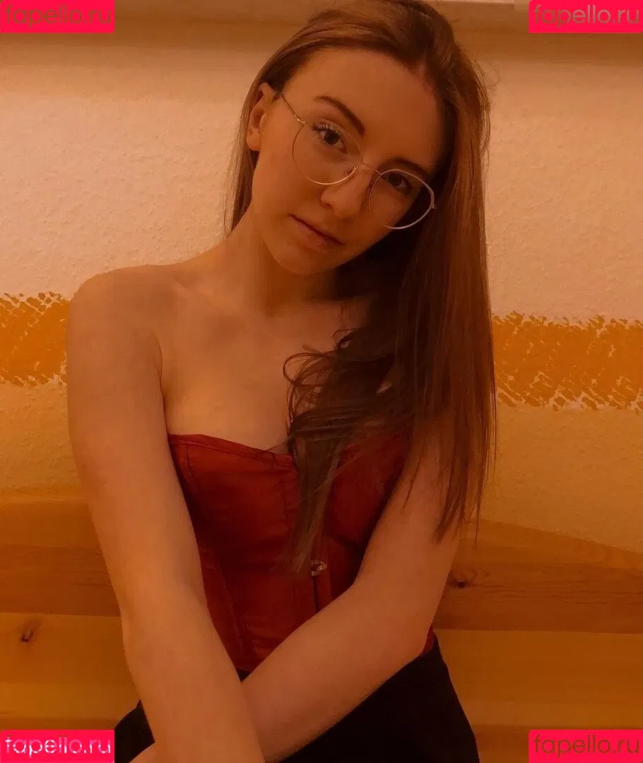 _xenia_mlr_ Onlyfans Photo Gallery 
