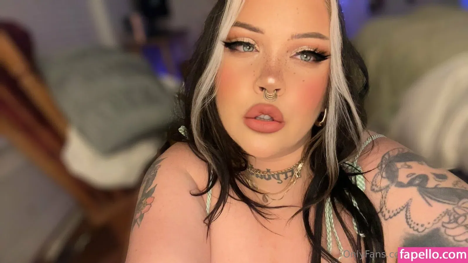 seitanxhoe Onlyfans Photo Gallery 