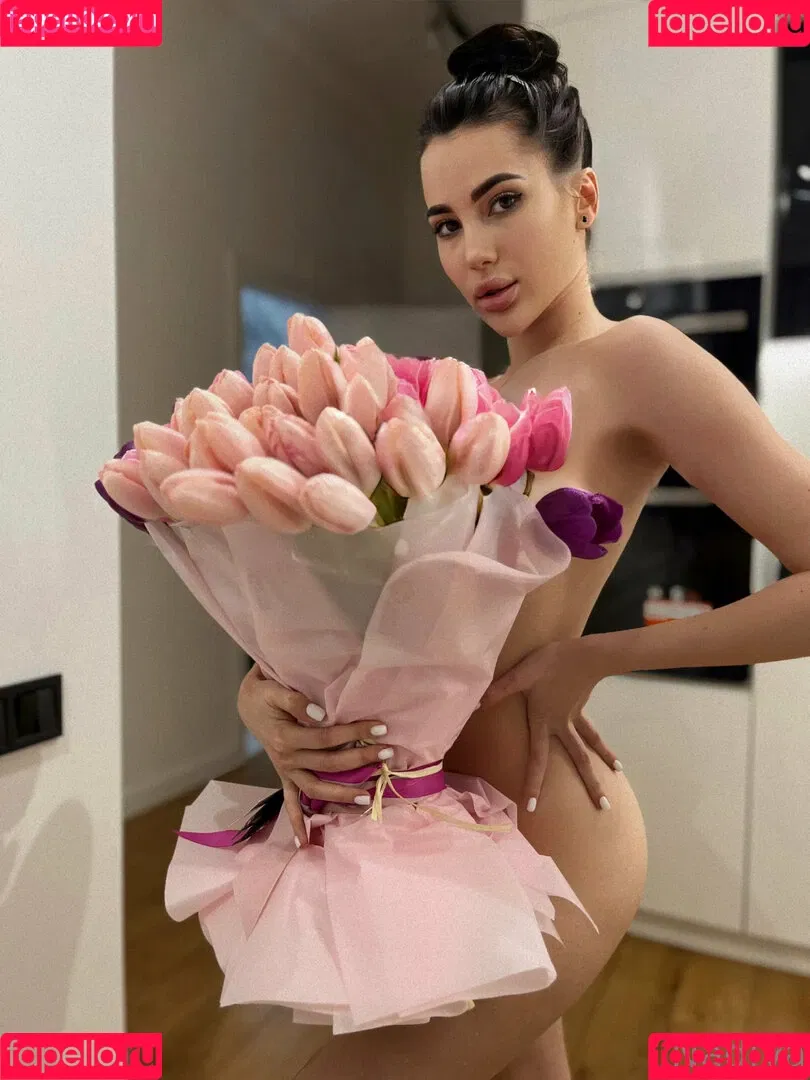 Nadinnadi Onlyfans Photo Gallery 