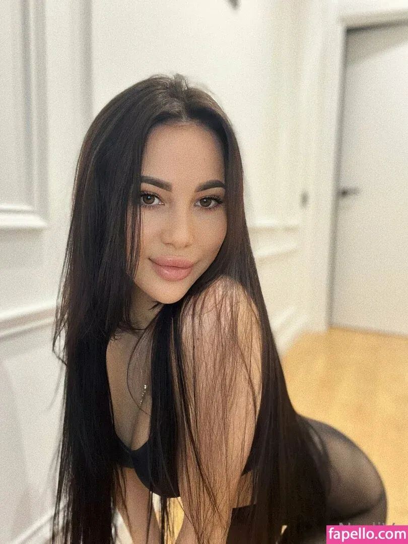 Nadinnadi Onlyfans Photo Gallery 