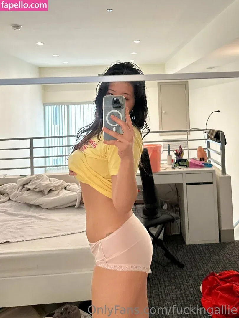 fuckingallie Onlyfans Photo Gallery 