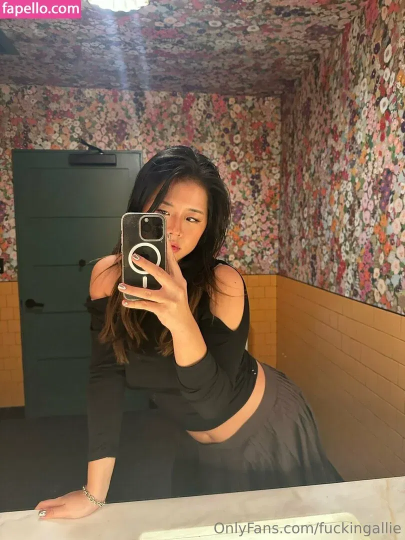 fuckingallie Onlyfans Photo Gallery 