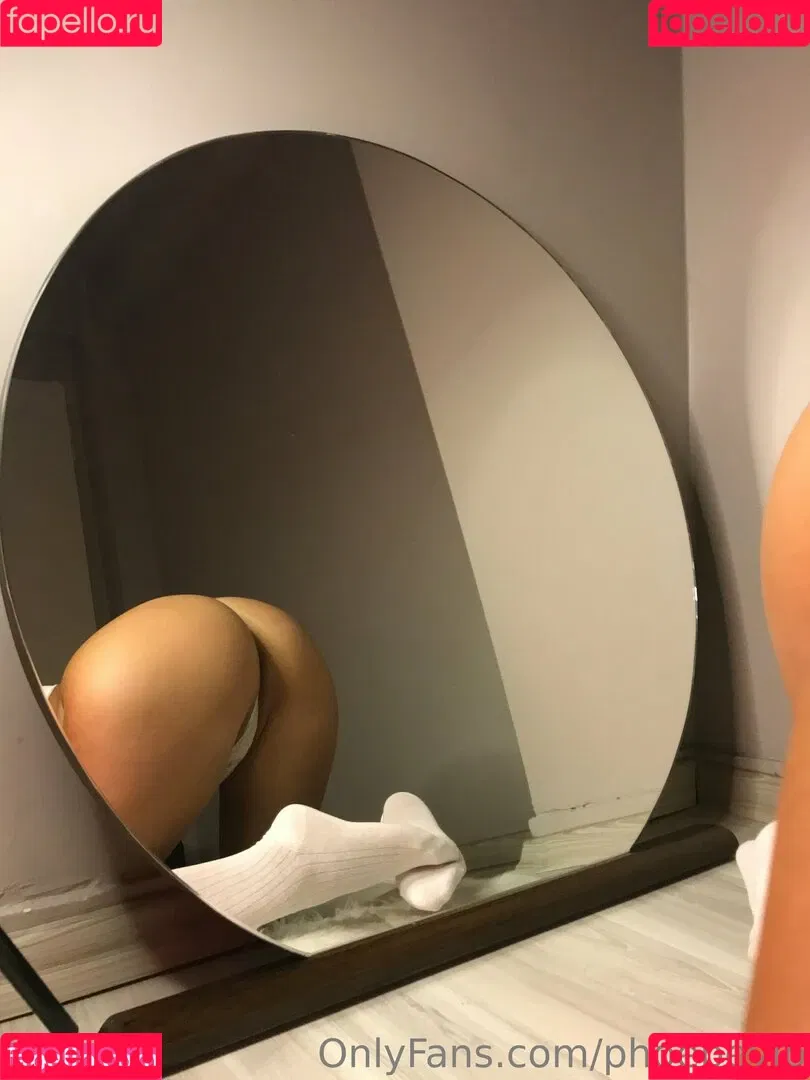 theephoebee Onlyfans Photo Gallery 