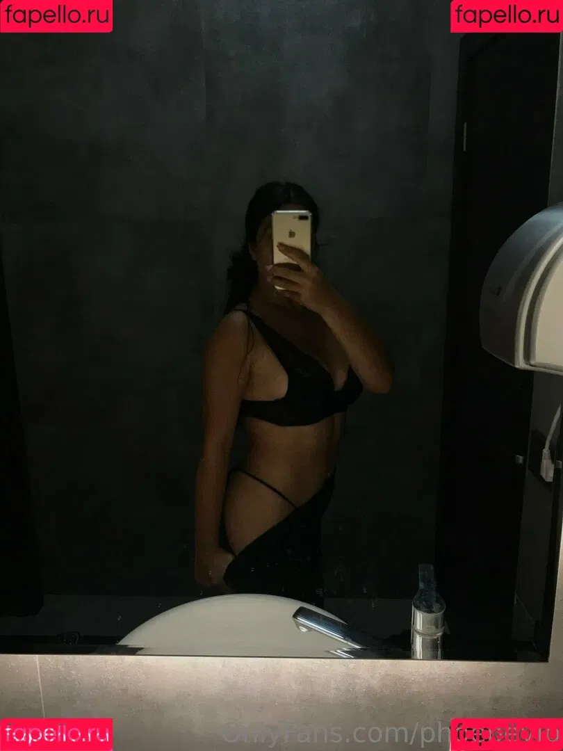 theephoebee Onlyfans Photo Gallery 