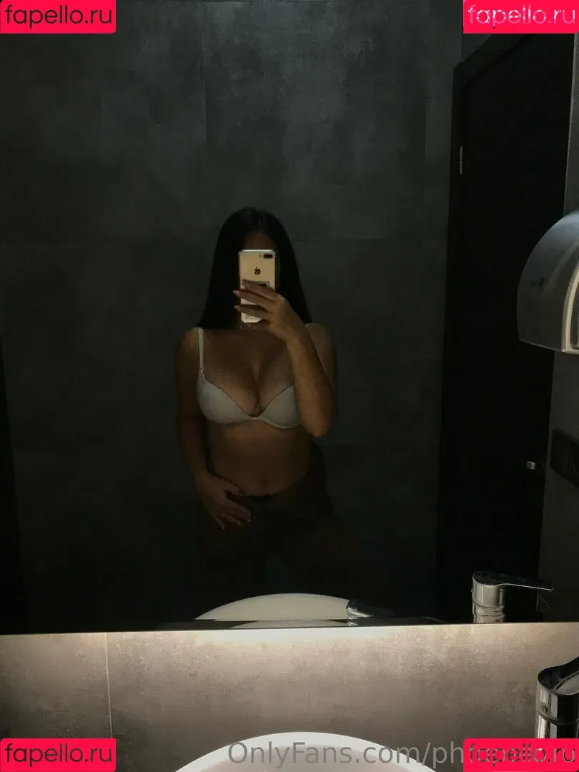 theephoebee Onlyfans Photo Gallery 
