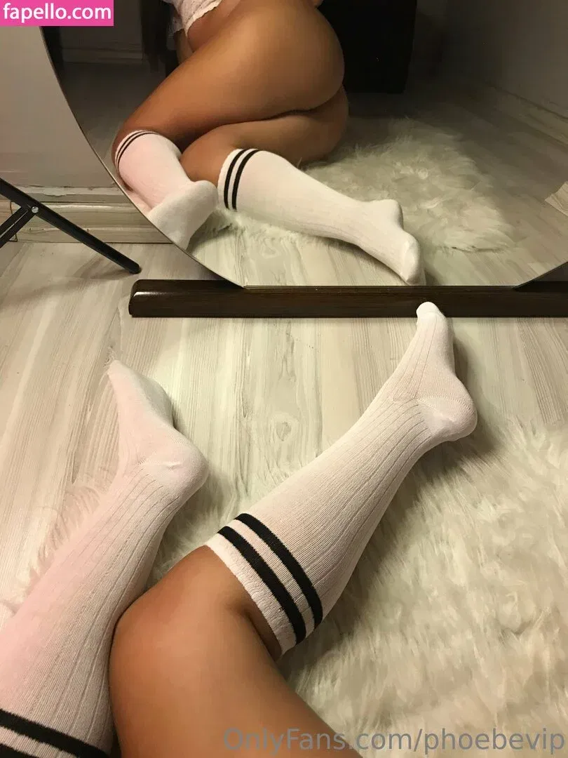 theephoebee Onlyfans Photo Gallery 