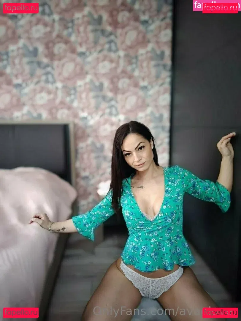 avaglover Onlyfans Photo Gallery 