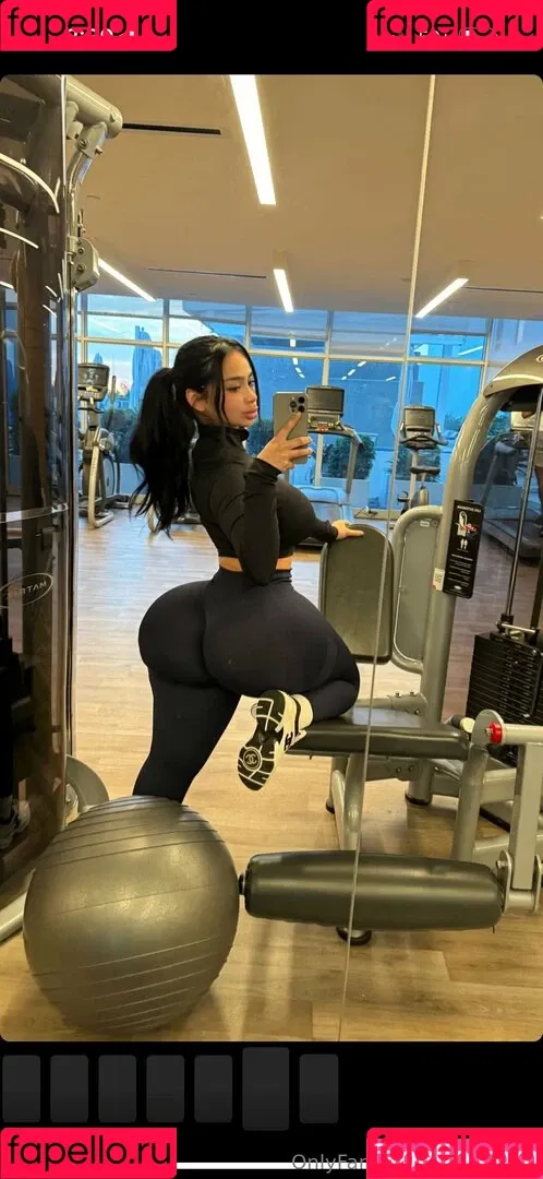 amburnee Onlyfans Photo Gallery 