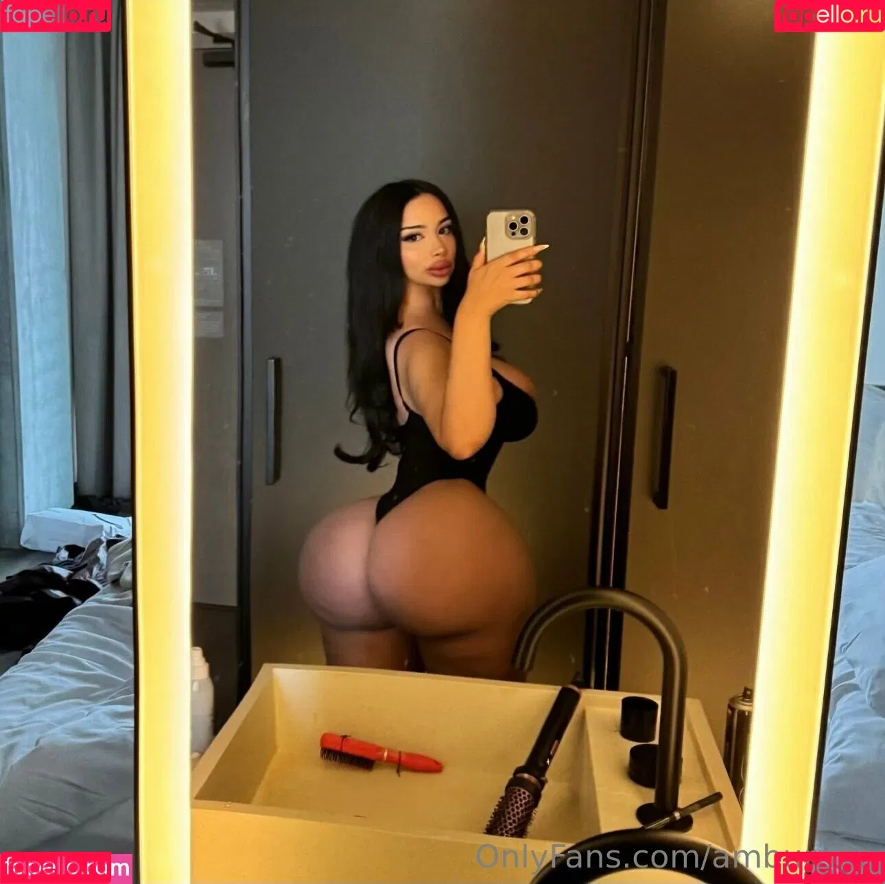 amburnee Onlyfans Photo Gallery 