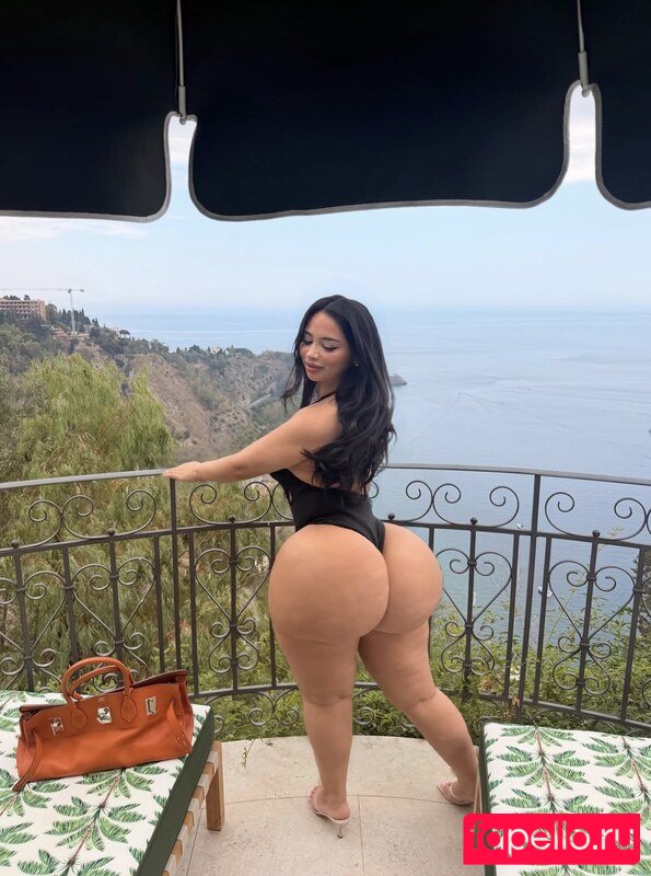 amburnee Nude Onlyfans Photo 24