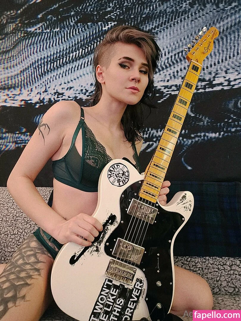 adalindgrayxo Onlyfans Photo Gallery 