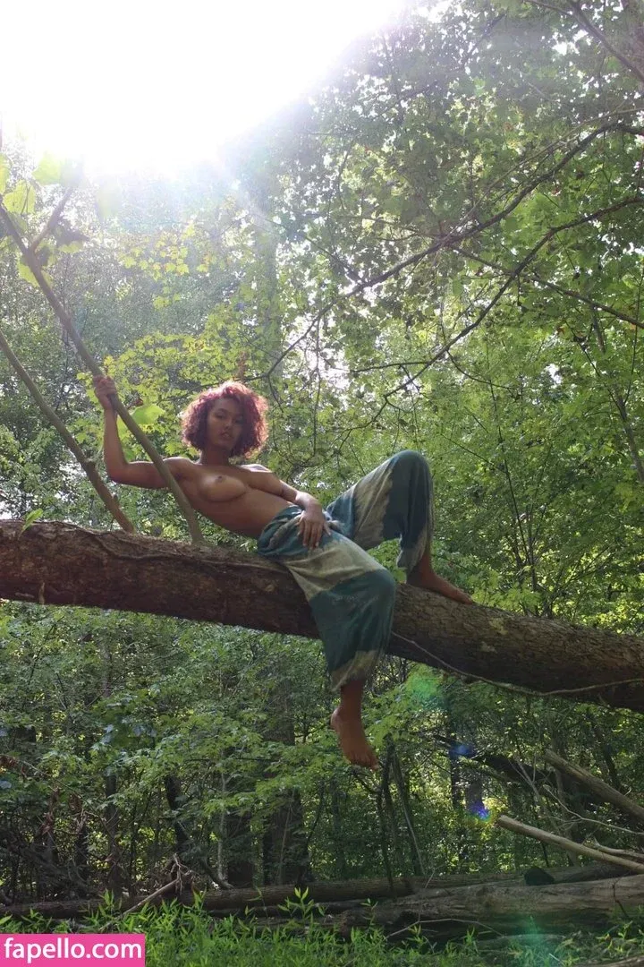 Gaia Love Onlyfans Photo Gallery 