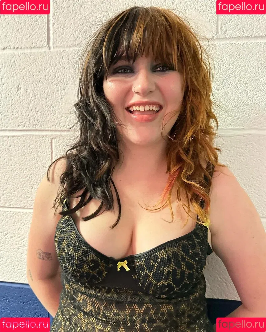 Gayle Onlyfans Photo Gallery 