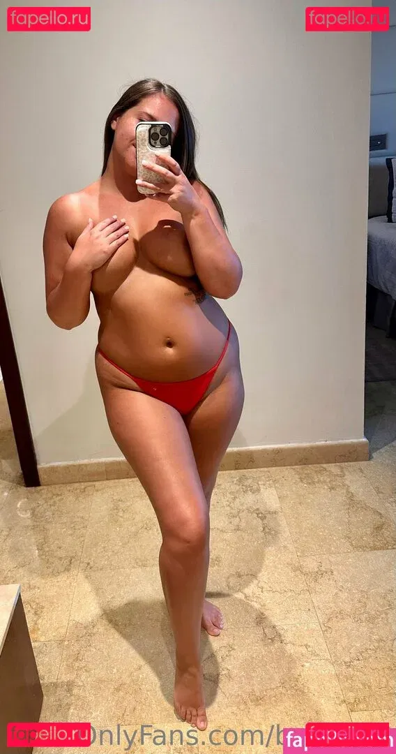 bootyl22 Onlyfans Photo Gallery 