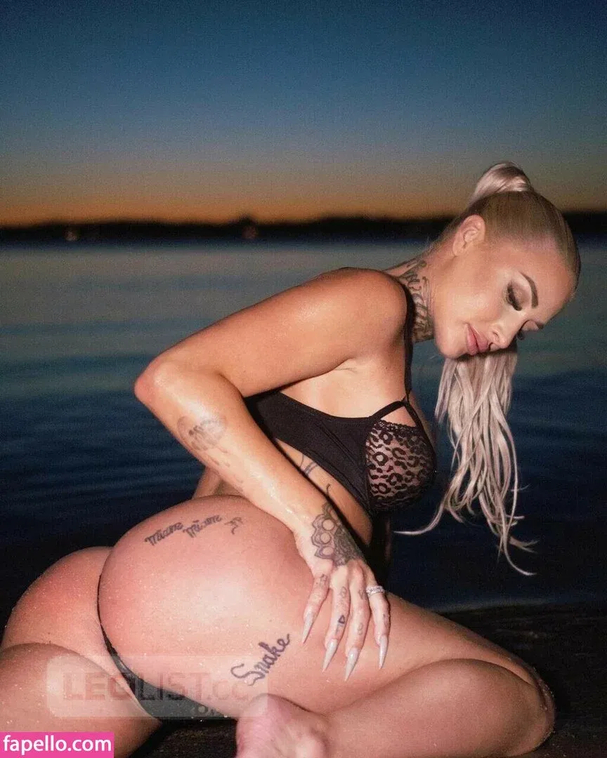 Elena.Rae Onlyfans Photo Gallery 