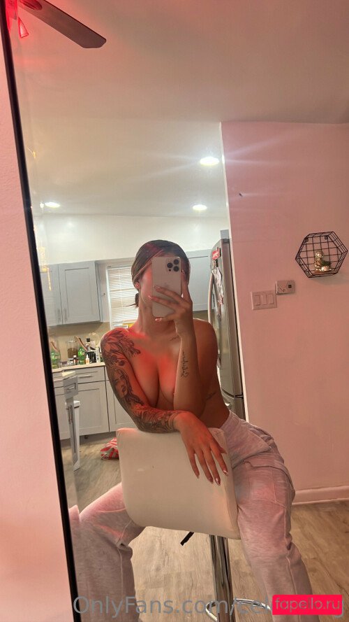 Celeesteg Nude Onlyfans Photo 10