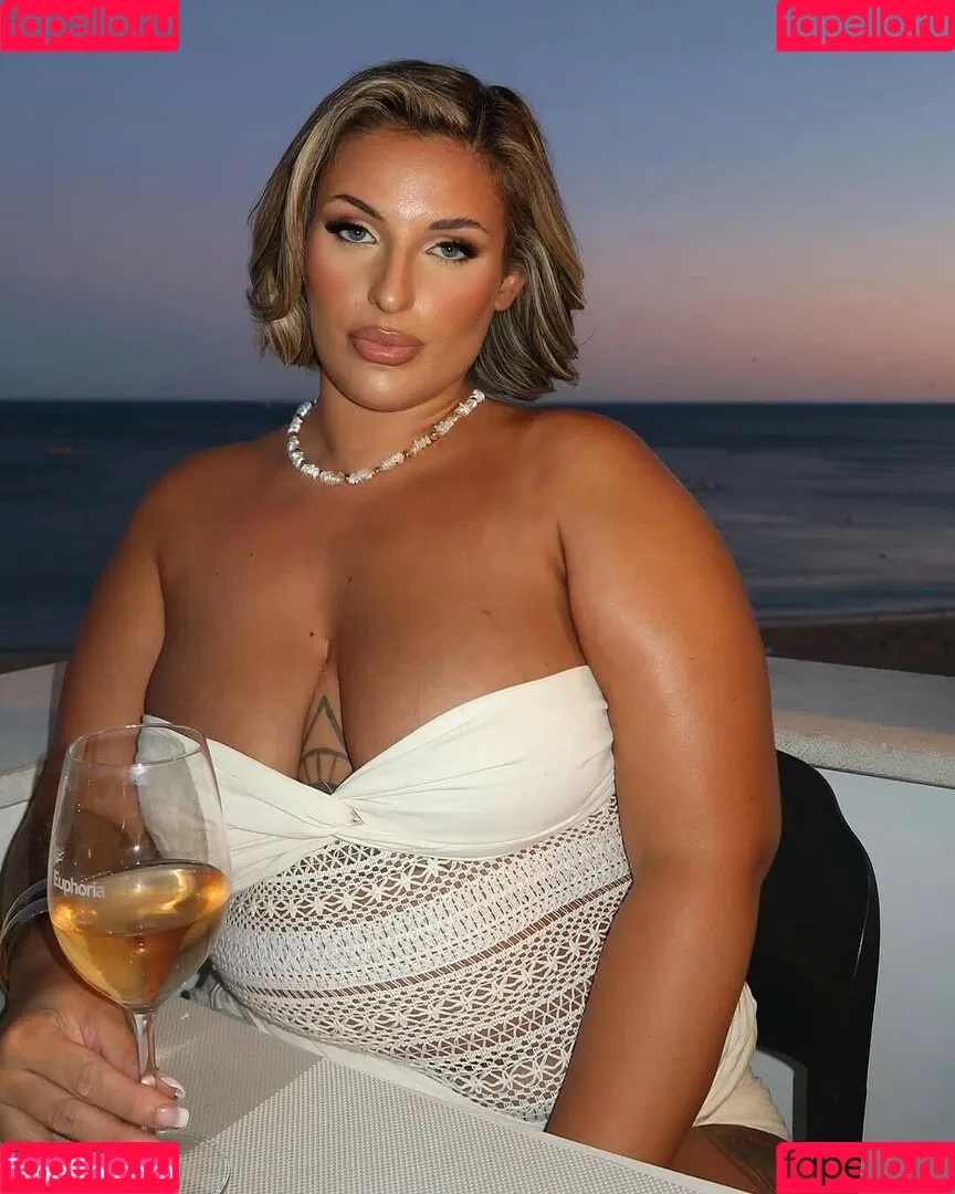 Ioana Deea | withloveio Onlyfans Photo Gallery 
