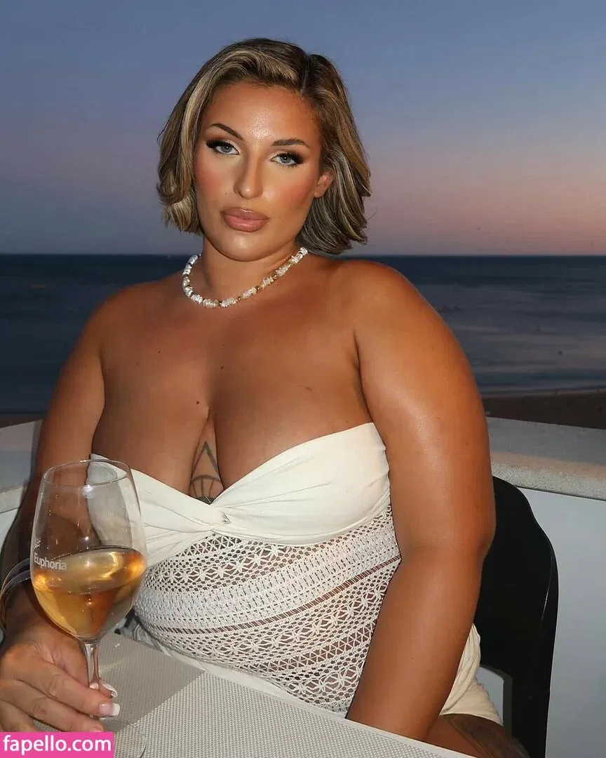 Ioana Deea | withloveio Onlyfans Photo Gallery 