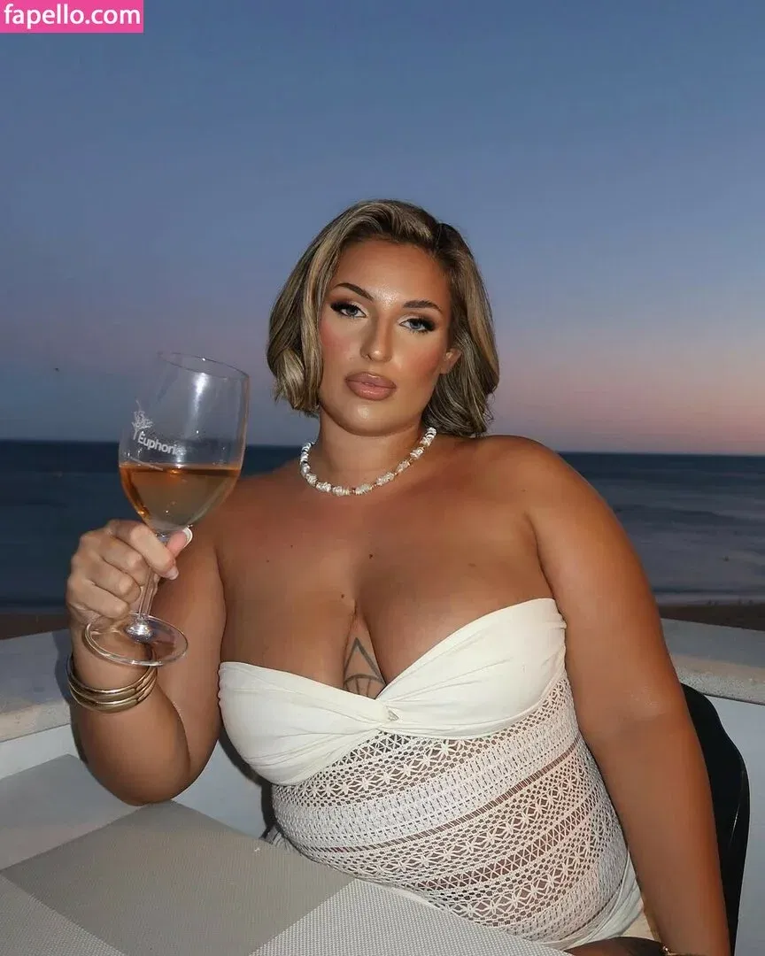 Ioana Deea | withloveio Onlyfans Photo Gallery 