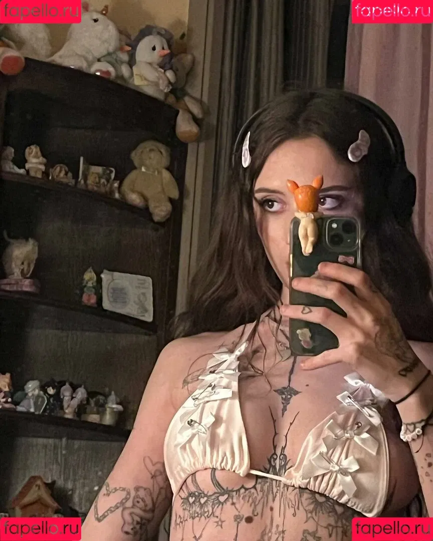 C0m9ts Onlyfans Photo Gallery 