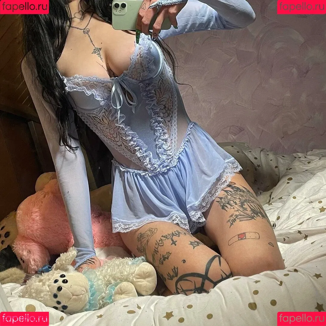 C0m9ts Onlyfans Photo Gallery 