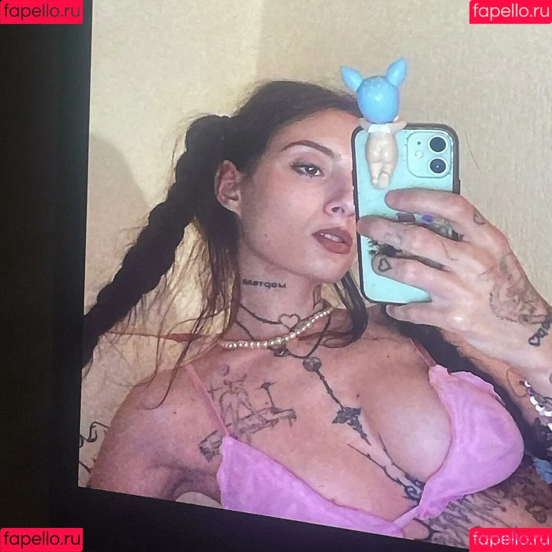 C0m9ts Onlyfans Photo Gallery 