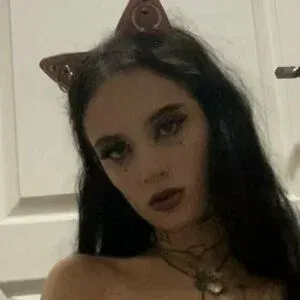 C0m9ts Onlyfans Photo Gallery 