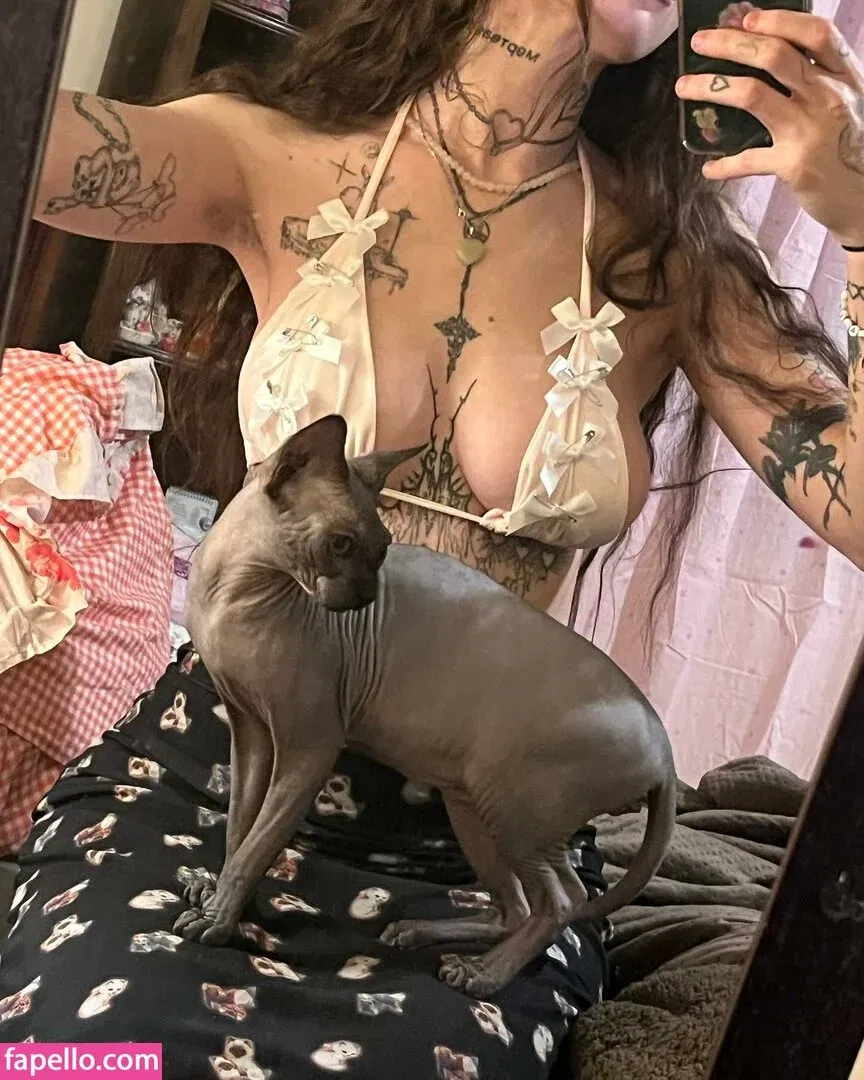 C0m9ts Onlyfans Photo Gallery 