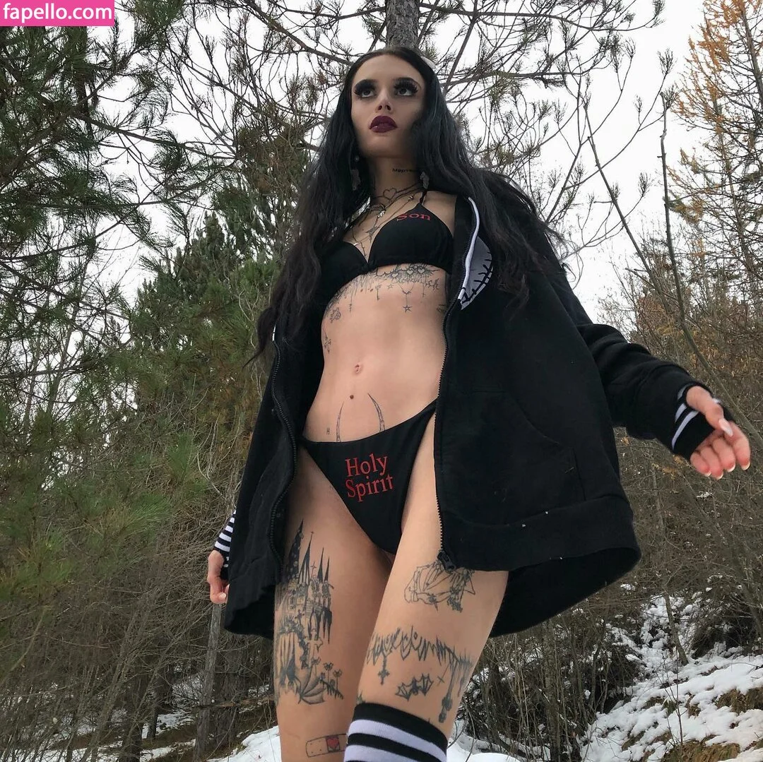 C0m9ts Onlyfans Photo Gallery 