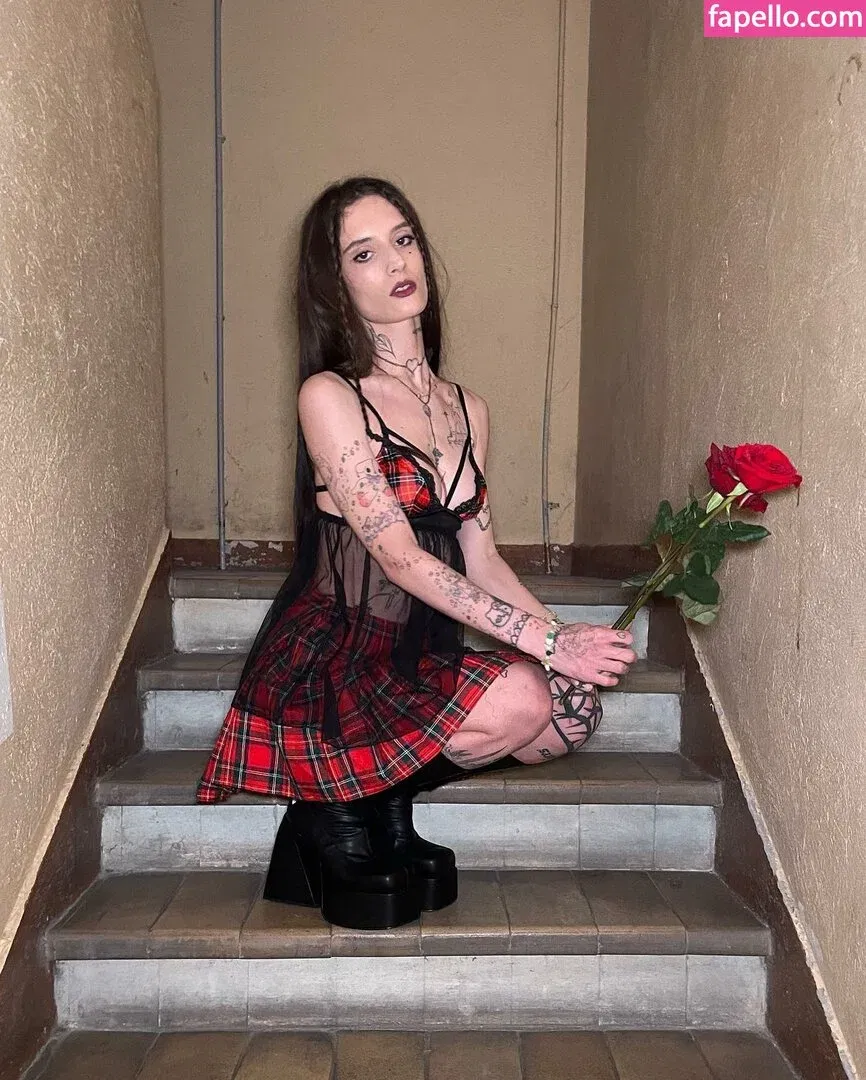 C0m9ts Onlyfans Photo Gallery 