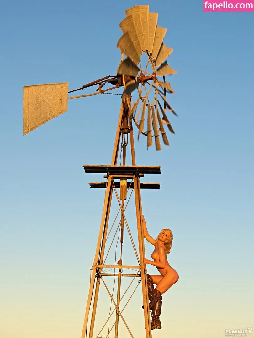 Isabel Edvardsson Onlyfans Photo Gallery 