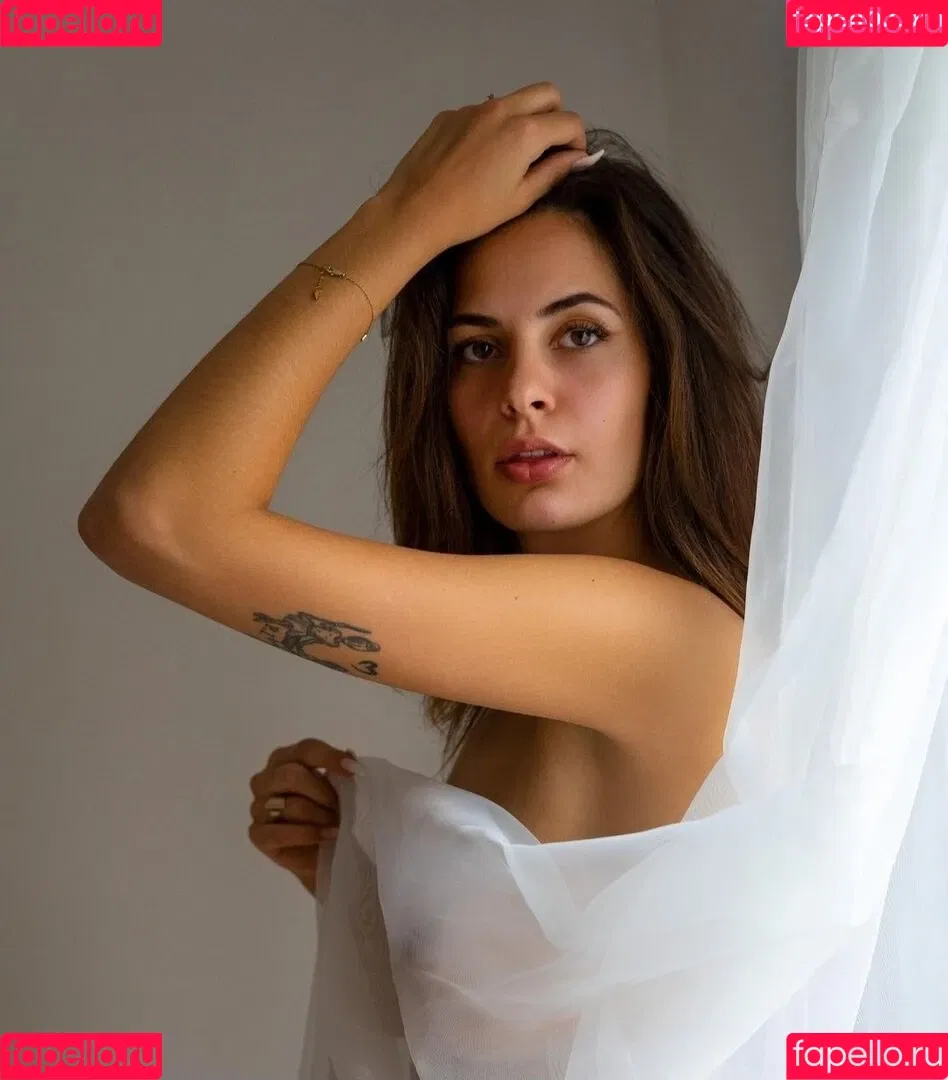 Jana Esser Onlyfans Photo Gallery 