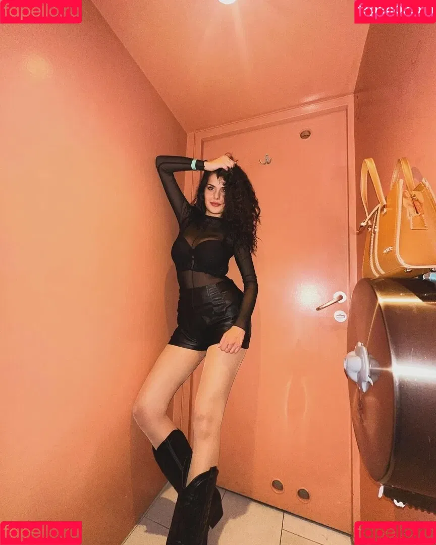 Jana Esser Onlyfans Photo Gallery 