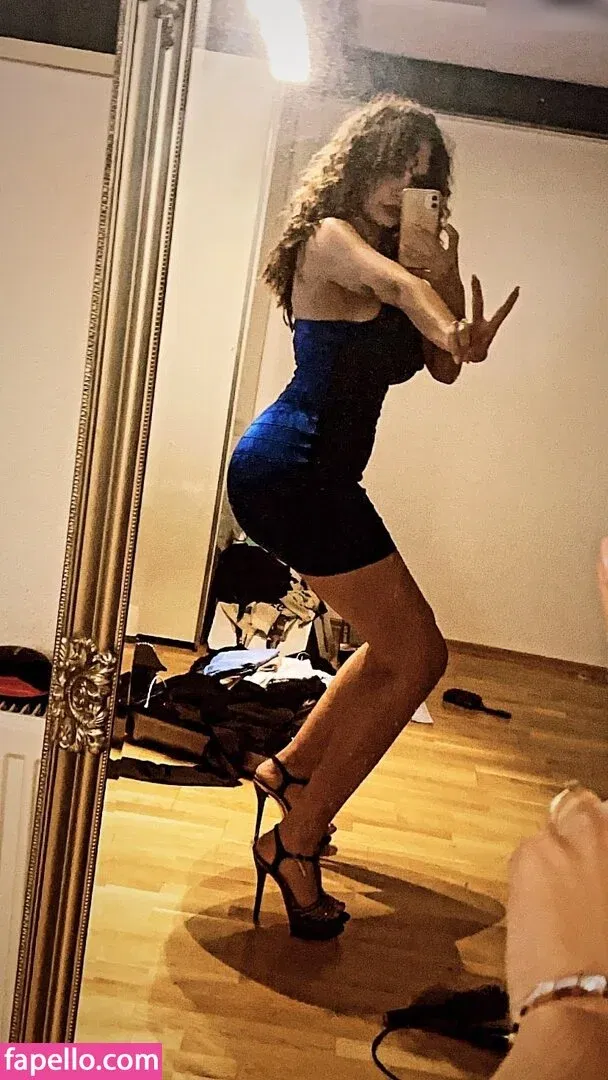 Jana Esser Onlyfans Photo Gallery 