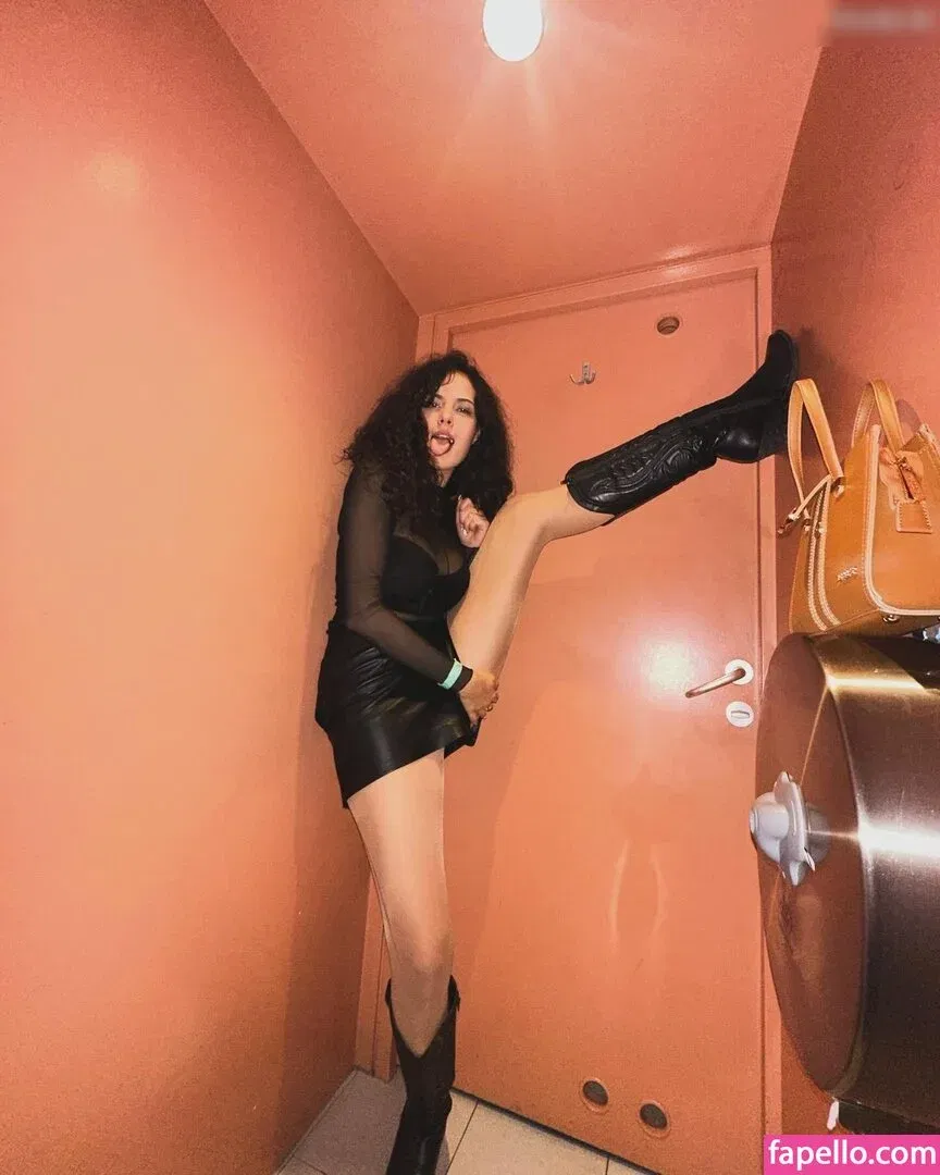 Jana Esser Onlyfans Photo Gallery 