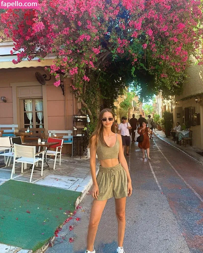 Anca Bellu Onlyfans Photo Gallery 