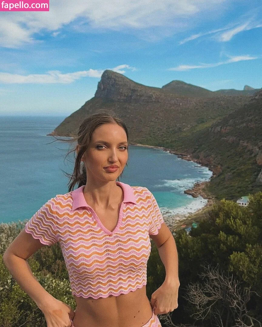 Anca Bellu Onlyfans Photo Gallery 