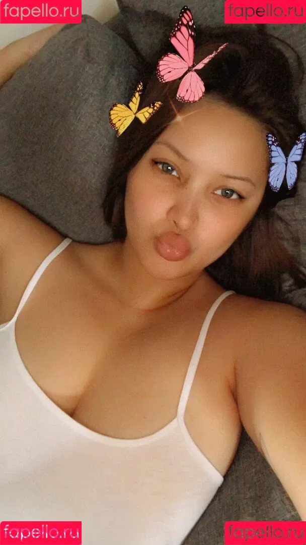 Mitzina Larino Onlyfans Photo Gallery 