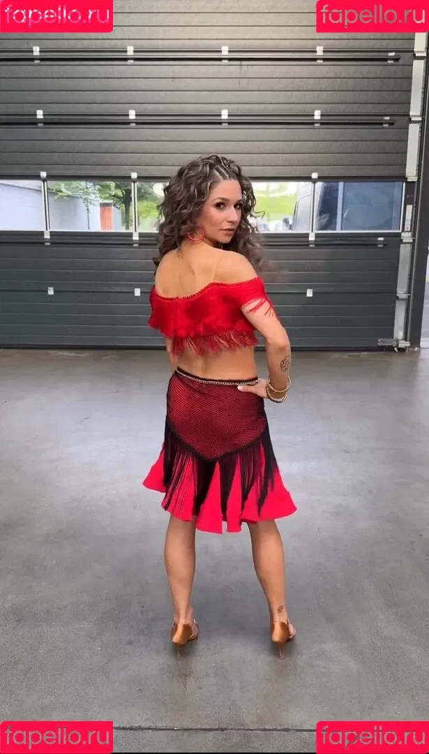 Jana Wosnitza Onlyfans Photo Gallery 