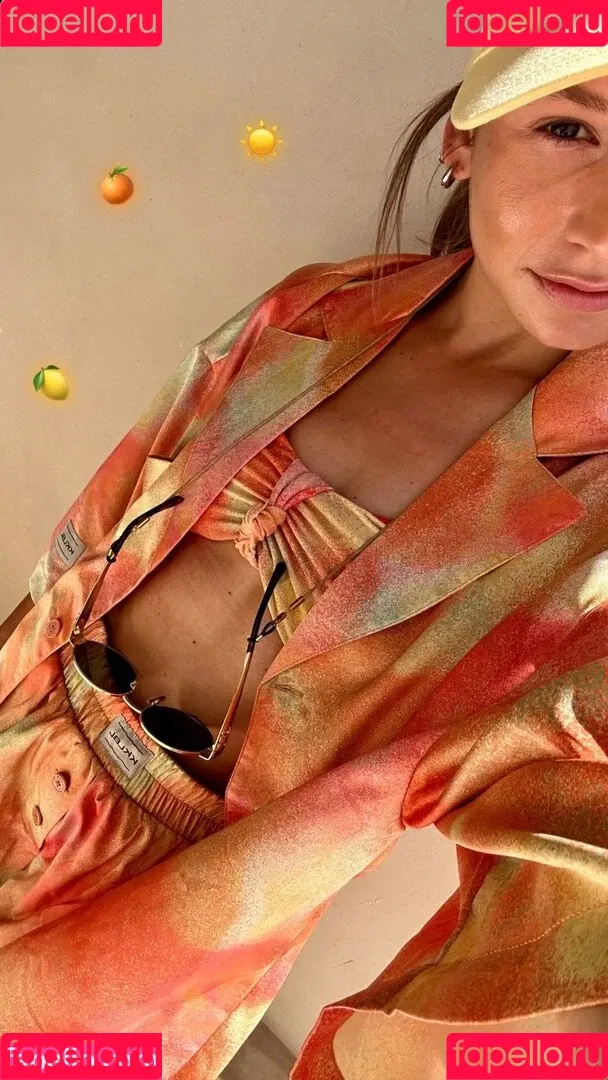 Jana Wosnitza Onlyfans Photo Gallery 