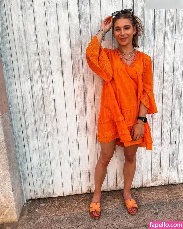 Jana Wosnitza Onlyfans Photo Gallery 