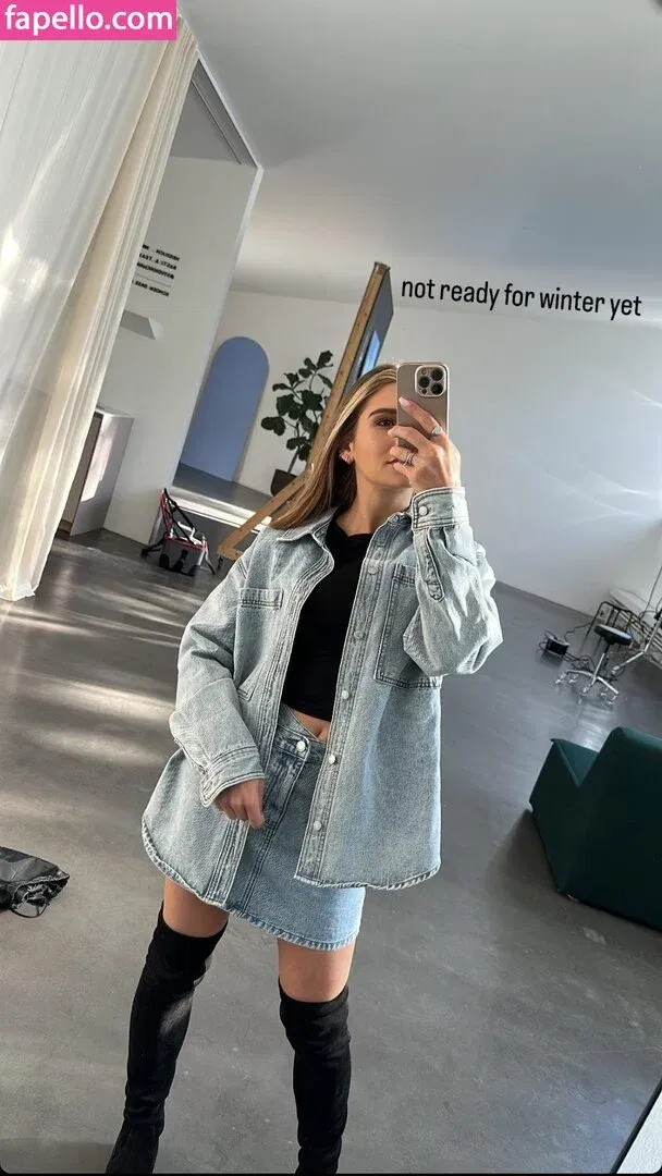 Jana Wosnitza Onlyfans Photo Gallery 