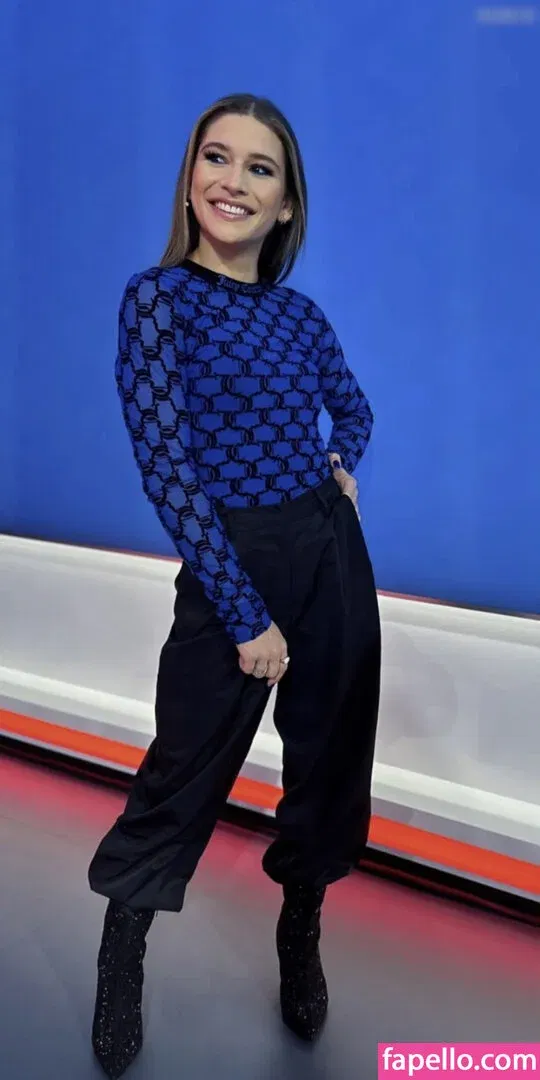 Jana Wosnitza Onlyfans Photo Gallery 