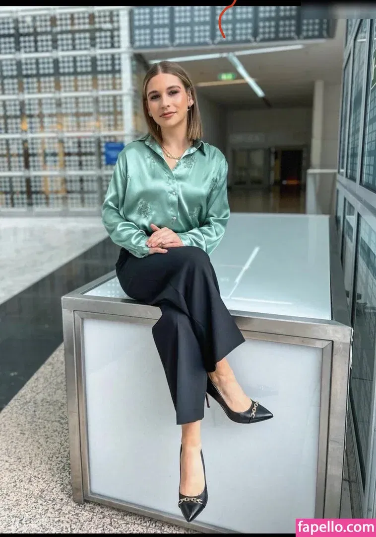 Jana Wosnitza Onlyfans Photo Gallery 