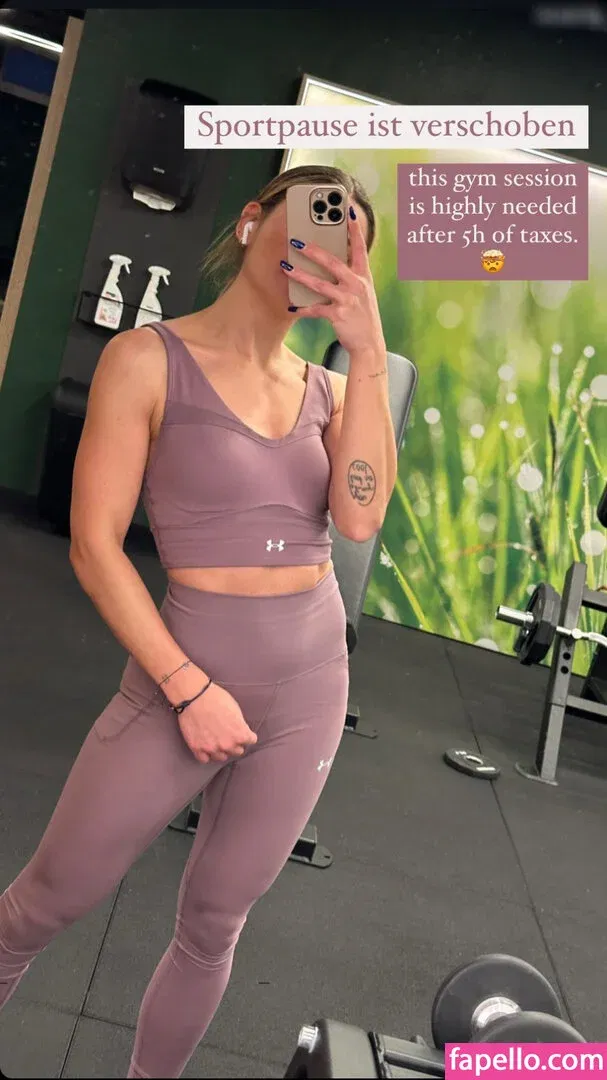 Jana Wosnitza Onlyfans Photo Gallery 