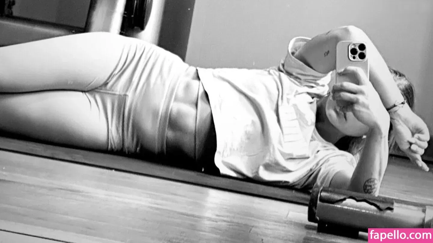 Jana Wosnitza Onlyfans Photo Gallery 