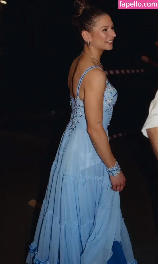 Jana Wosnitza Onlyfans Photo Gallery 