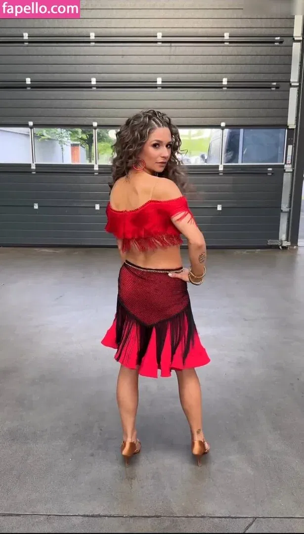 Jana Wosnitza Onlyfans Photo Gallery 