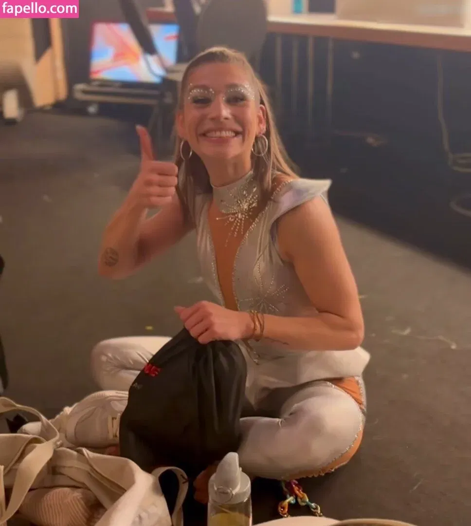 Jana Wosnitza Onlyfans Photo Gallery 