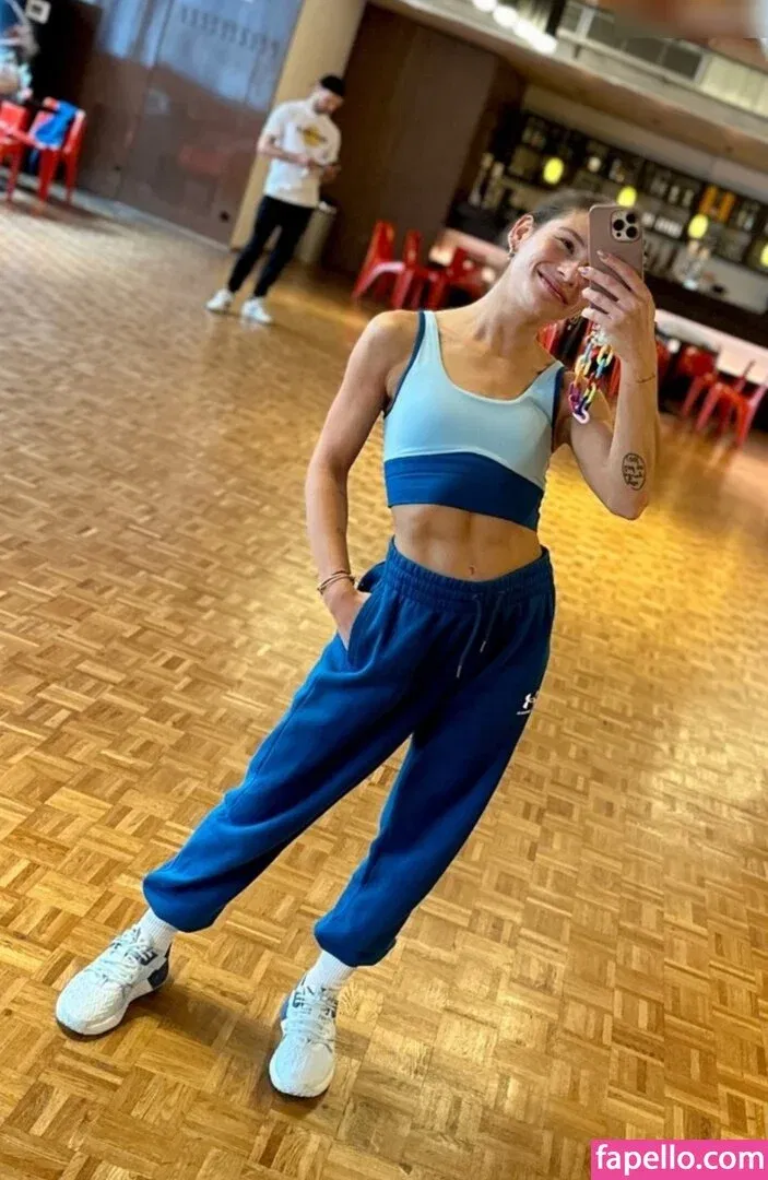 Jana Wosnitza Onlyfans Photo Gallery 